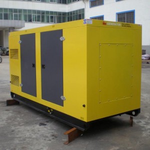 通柴低噪音式200千瓦柴油發(fā)電機組
