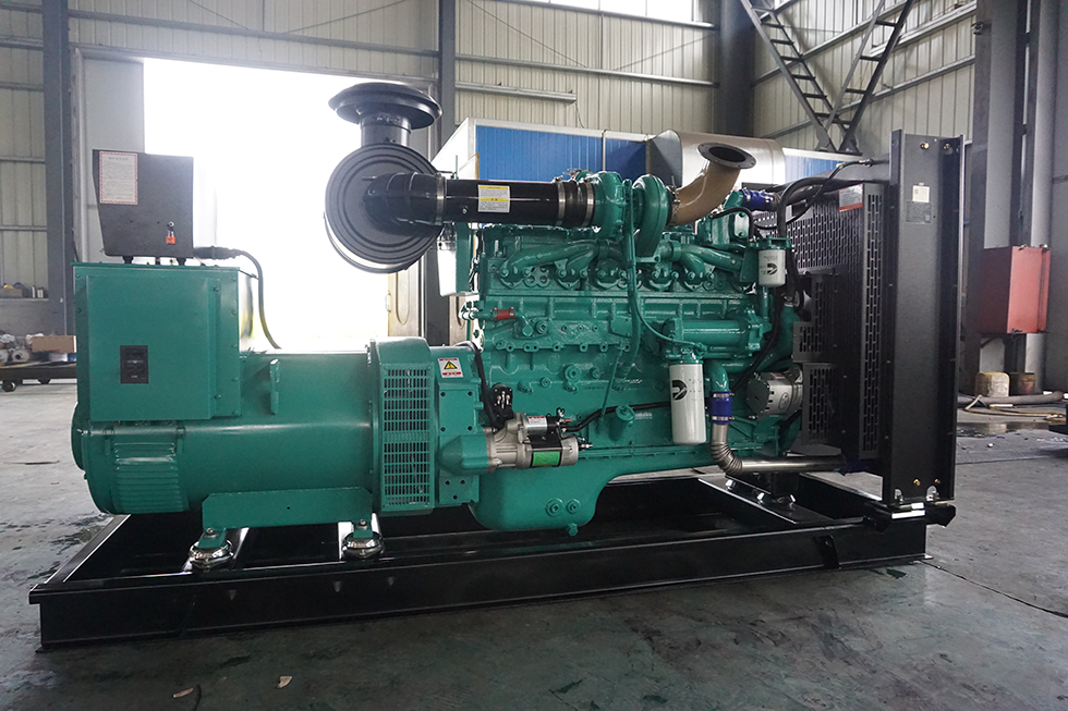 NTA855-G1B重慶康明斯動力配套300KW柴油發電機組報價