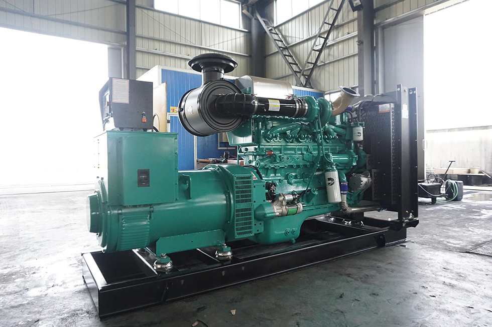 NTA855-G1B重慶康明斯動力配套300KW柴油發電機組報價