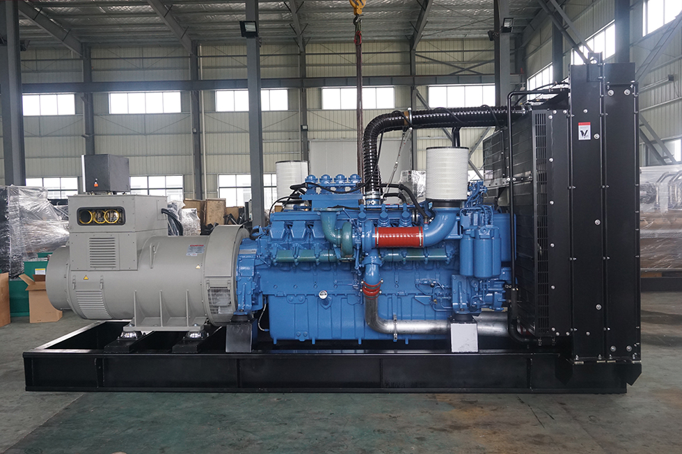 8V1600G10F進口奔馳300KW柴油發電機組報價